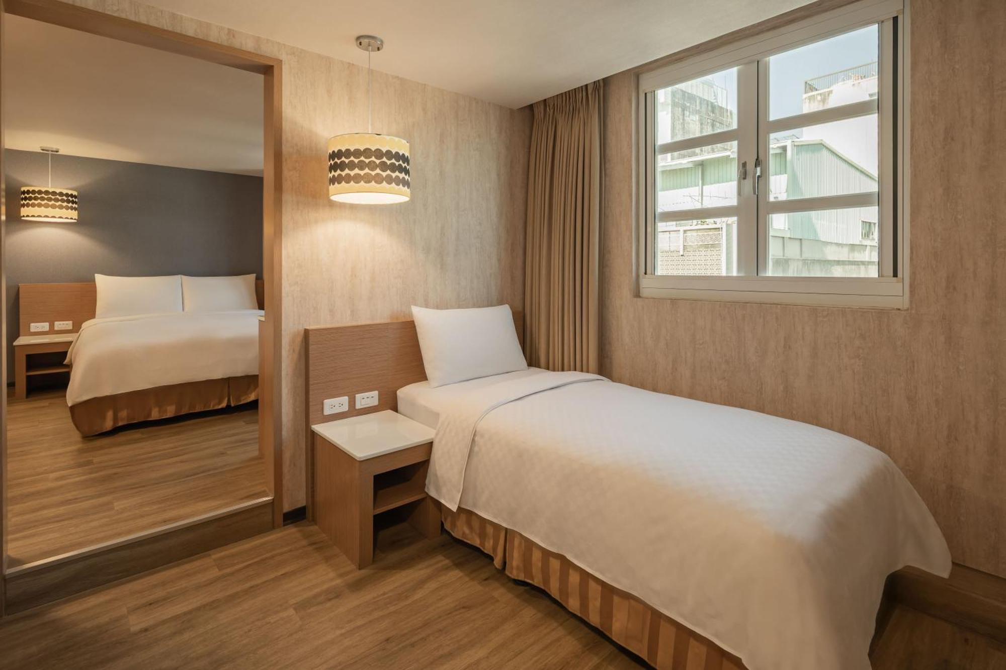 Kindness Hotel - Tainan Chihkan Tower Room photo