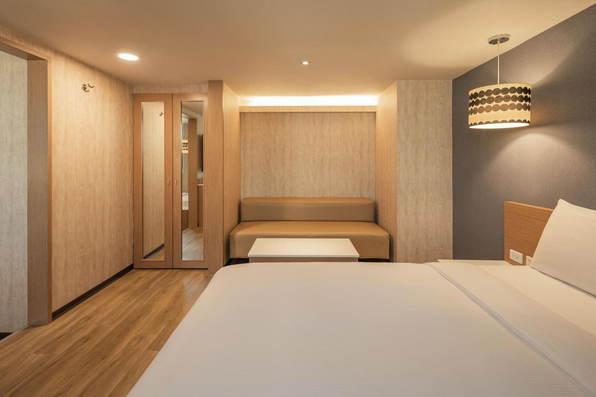 Kindness Hotel - Tainan Chihkan Tower Room photo