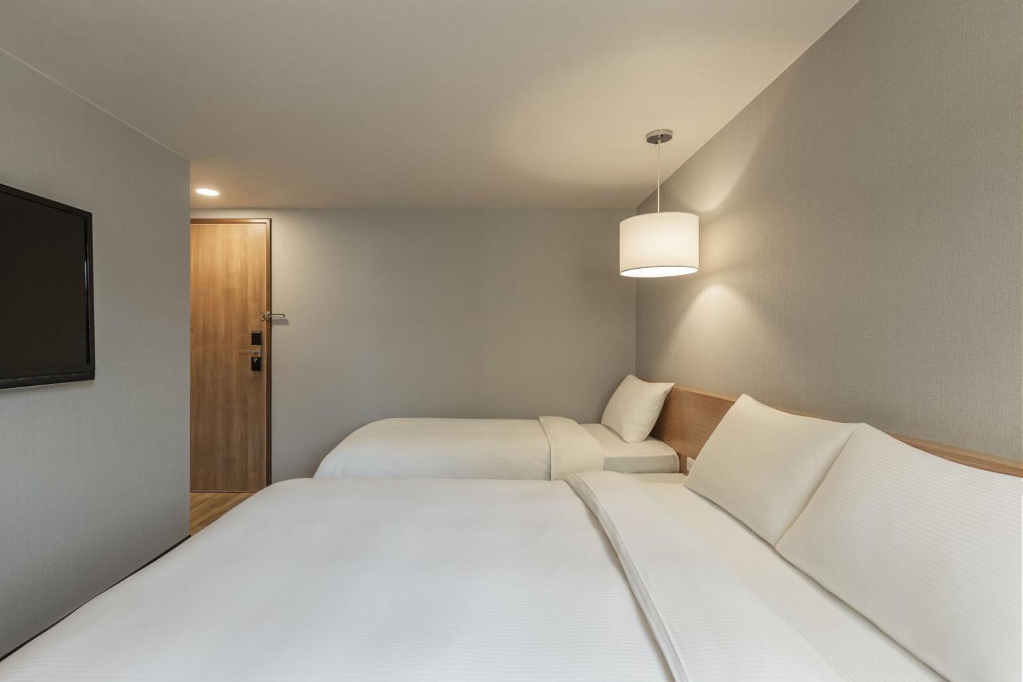 Kindness Hotel - Tainan Chihkan Tower Room photo