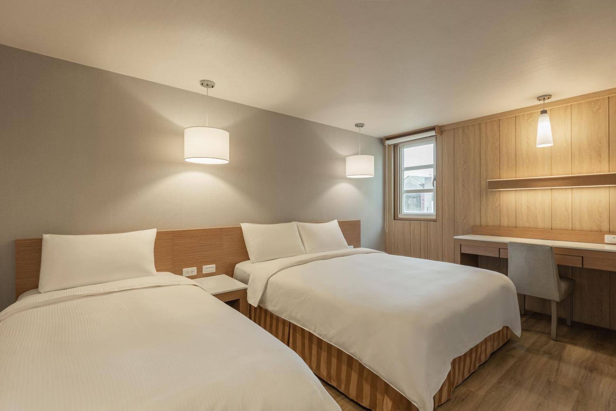 Kindness Hotel - Tainan Chihkan Tower Room photo