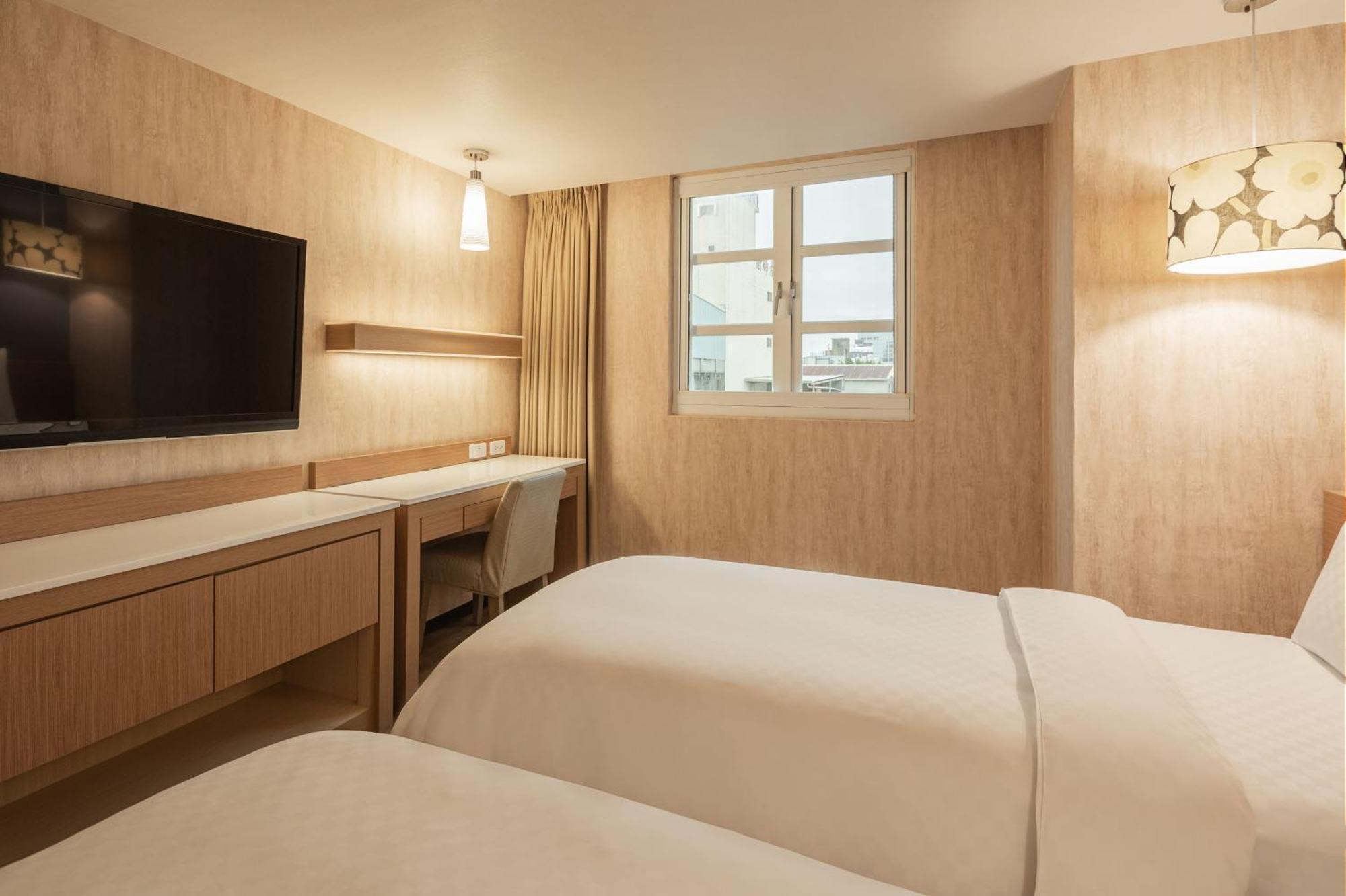 Kindness Hotel - Tainan Chihkan Tower Room photo