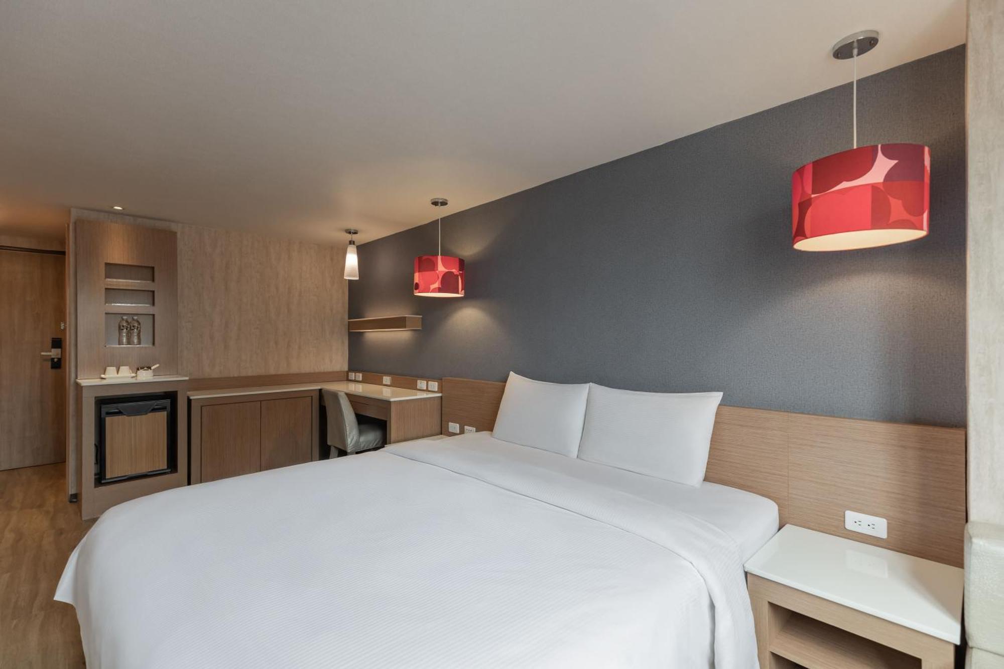 Kindness Hotel - Tainan Chihkan Tower Room photo