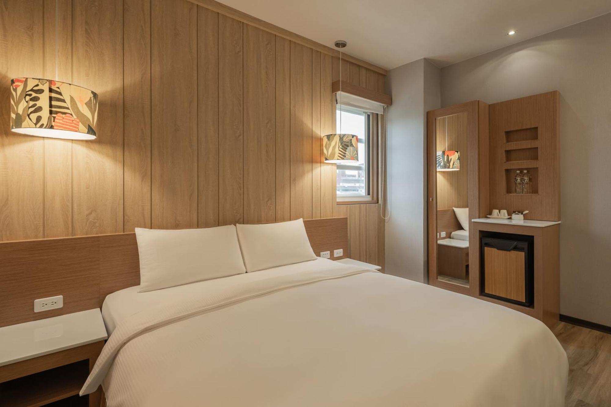 Kindness Hotel - Tainan Chihkan Tower Room photo