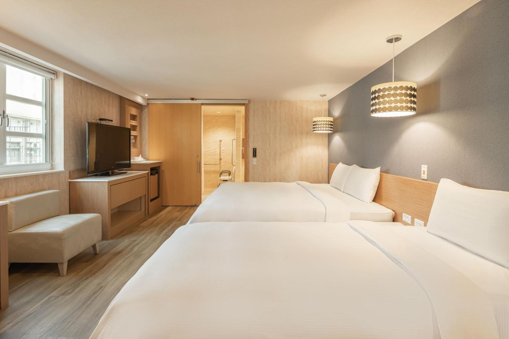 Kindness Hotel - Tainan Chihkan Tower Room photo
