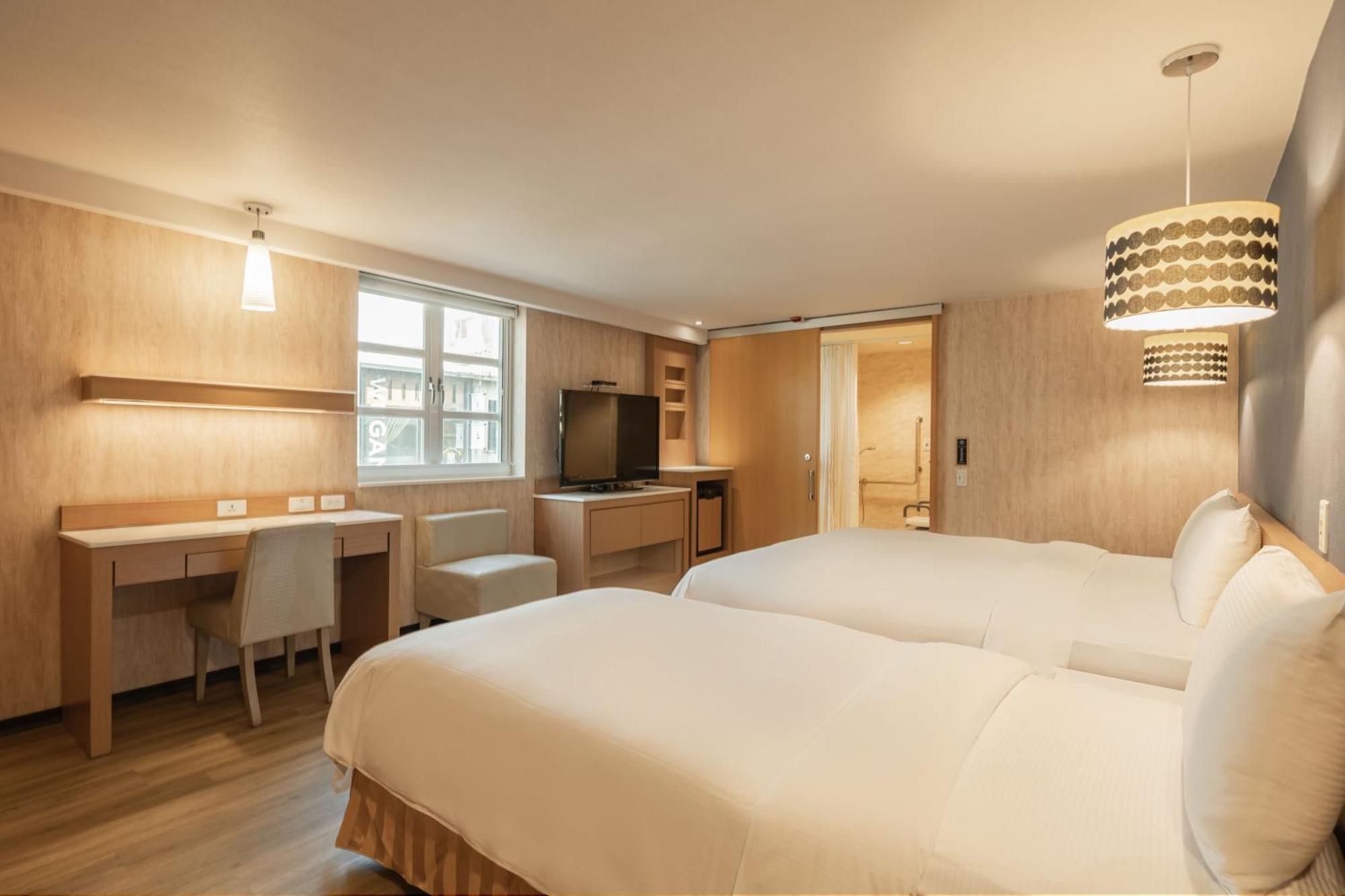 Kindness Hotel - Tainan Chihkan Tower Room photo